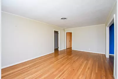 4721 Briarbend Drive, Houston, TX 77035 - Photo 7