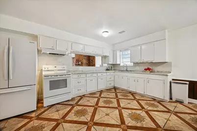 305 W Thomas Avenue, Pasadena, TX 77506 - Photo 7