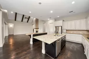 9814 Carver Dr, Rosharon, TX 77583 - Photo 7