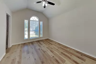 8506 Hunters Village Drive, Humble, TX 77346 - Photo 11