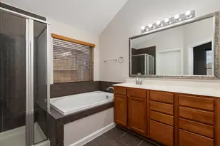1906 Sonoma Breeze Dr, Houston, TX 77049 - Photo 23