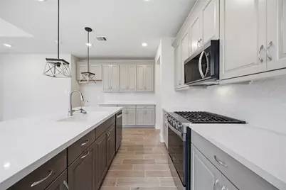 2851 Elm Creek Way, Iowa Colony, TX 77583 - Photo 9