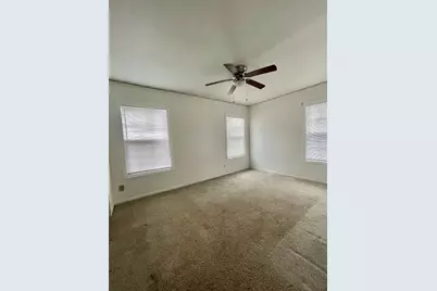 1754 W 6th Street, Freeport, TX 77541 - Photo 9