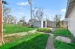 123 5th St, Brazoria, TX 77422 - Photo 17