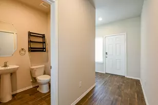 16744 Lonely Pines Dr, Conroe, TX 77302 - Photo 3