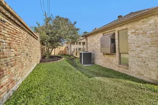 2230 Foreland Dr, Houston, TX 77077 - Photo 47