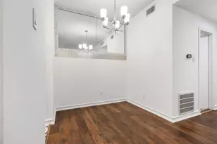 7950 N Stadium Dr, Houston, TX 77030 - Photo 9