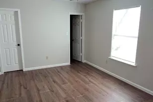 7542 Bywood St, Houston, TX 77028 - Photo 5