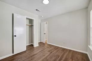 7542 Bywood St, Houston, TX 77028 - Photo 21