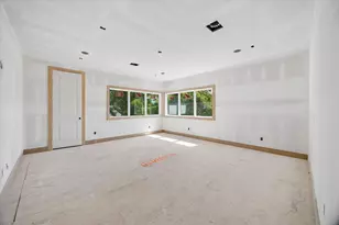1050 W 42nd St, Houston, TX 77018 - Photo 15