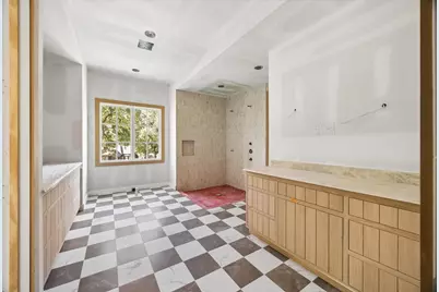 1050 W 42nd Street, Houston, TX 77018 - Photo 13