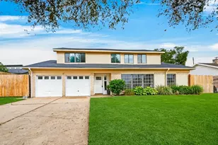 9110 Vickijohn Dr, Houston, TX 77031 - Photo 1