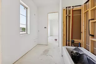 515 W 33rd St, Houston, TX 77018 - Photo 23