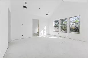 515 W 33rd St, Houston, TX 77018 - Photo 17