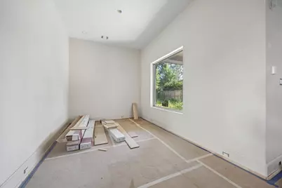 515 W 33rd Street, Houston, TX 77018 - Photo 13