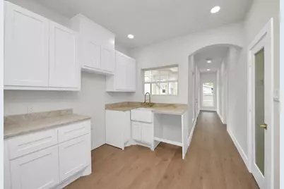 427 N Milby Street, Houston, TX 77003 - Photo 9