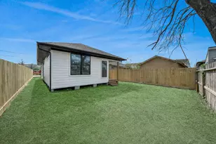 427 N Milby St, Houston, TX 77003 - Photo 33