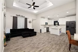 10725 N Sugar Bear Dr, Edinburg, TX 78541 - Photo 3