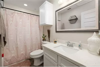 10725 N Sugar Bear Drive, Edinburg, TX 78541 - Photo 13