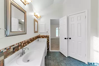 18 Dover Drive, Conroe, TX 77304 - Photo 41