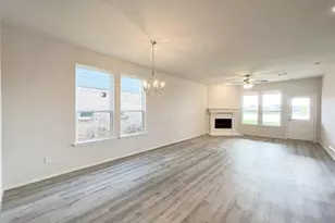 15502 Islandview Ln, Houston, TX 77053 - Photo 5