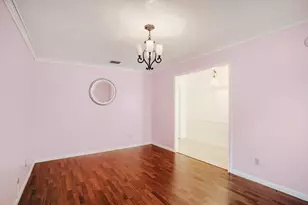 9610 S Hanworth Dr, Houston, TX 77031 - Photo 9