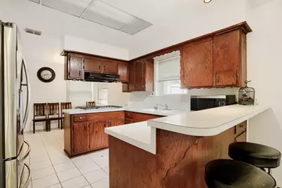 9610 S Hanworth Drive, Houston, TX 77031 - Photo 11