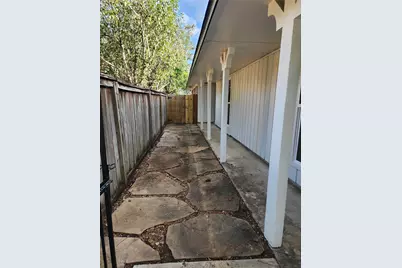 12875 Westella Drive, Houston, TX 77077 - Photo 15