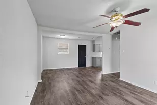 815 Rugeley St, Bay City, TX 77414 - Photo 5