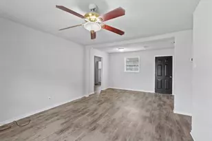 815 Rugeley St, Bay City, TX 77414 - Photo 7