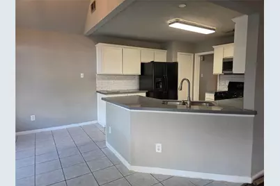 2215 Lady Leslie Lane, Pearland, TX 77581 - Photo 9