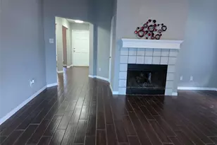 2215 Lady Leslie Ln, Pearland, TX 77581 - Photo 3
