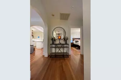 1604 Castle Court Street, Houston, TX 77006 - Photo 5
