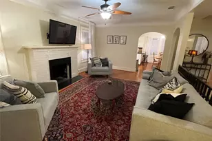 1604 Castle Ct St, Houston, TX 77006 - Photo 1