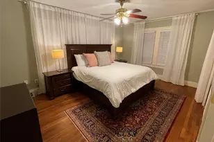 1604 Castle Ct St, Houston, TX 77006 - Photo 13