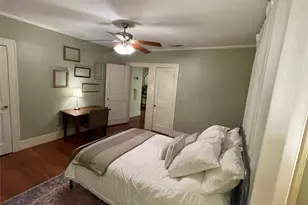 1604 Castle Ct St, Houston, TX 77006 - Photo 17