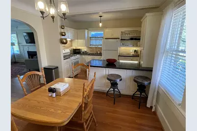 1604 Castle Court Street, Houston, TX 77006 - Photo 9