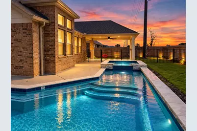 14918 Lake Shore Avenue, Mont Belvieu, TX 77523 - Photo 5
