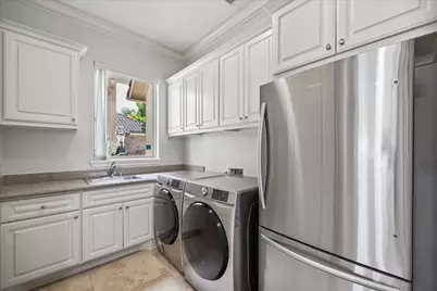 11614 Montmarte Boulevard, Houston, TX 77082 - Photo 23