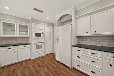 15606 Australia Street, Jersey Village, TX 77040 - Photo 17