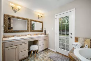 2 Amber Fire Pl, The Woodlands, TX 77381 - Photo 11