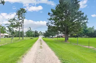 4848 Wickwillow, Alvin, TX 77511 - Photo 1