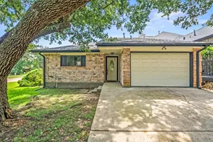 101 Fairway View Ln, Montgomery, TX 77356 - Photo 1