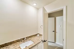 101 Fairway View Ln, Montgomery, TX 77356 - Photo 11