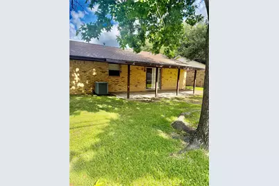 501 E Oak Street, Highlands, TX 77562 - Photo 19