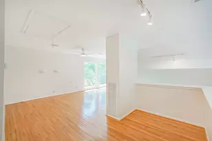 10303 Lynbrook Hollow St, Houston, TX 77042 - Photo 39