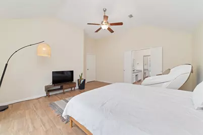 36 N Rain Forest Court, The Woodlands, TX 77380 - Photo 15