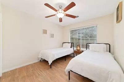 36 N Rain Forest Court, The Woodlands, TX 77380 - Photo 19