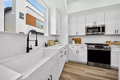2419 Harrington Street, Houston, TX 77026 - Photo 21