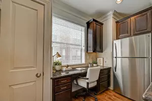 3950 Floyd St, Houston, TX 77007 - Photo 9